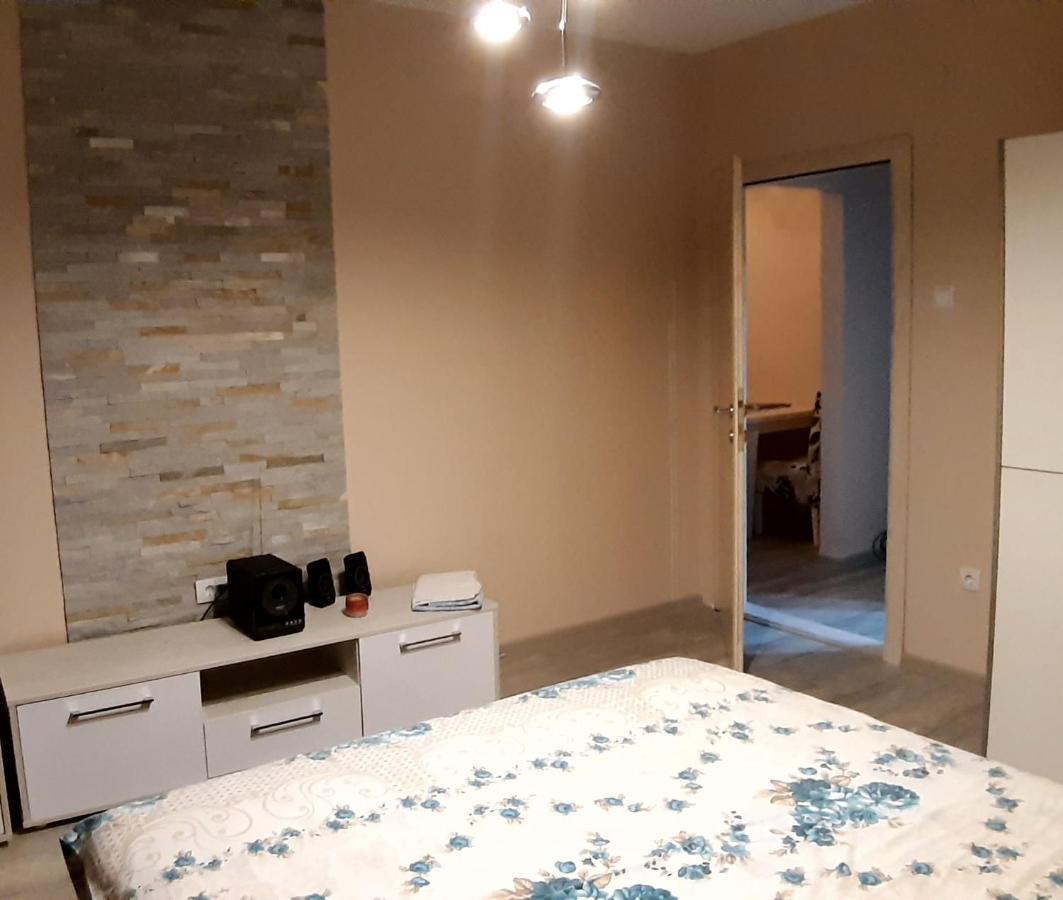Lux Apartman Čačak Exterior foto