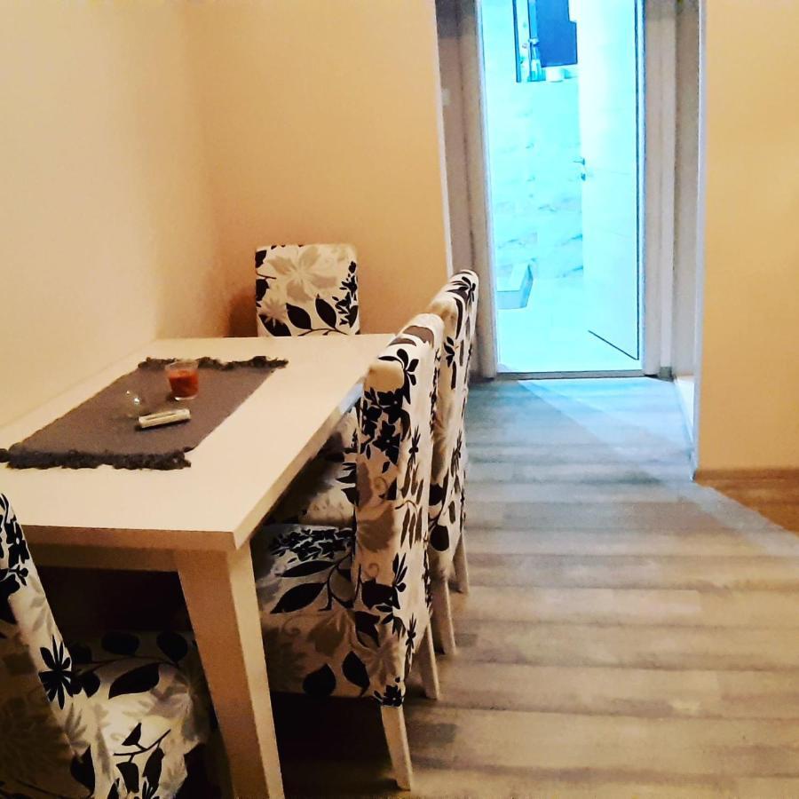 Lux Apartman Čačak Exterior foto